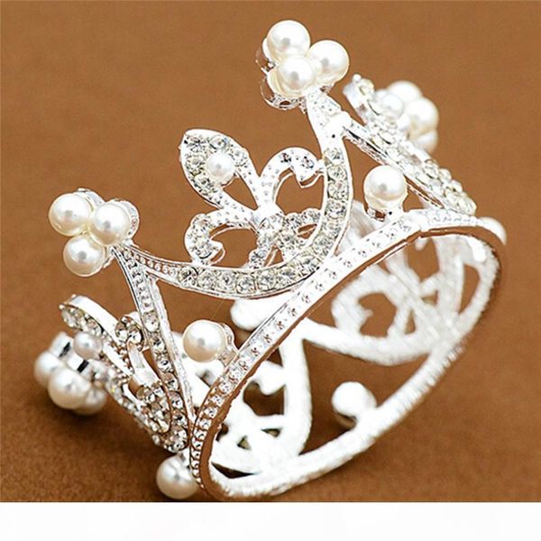 2020 fashion girls small size pearl tiara crystal flower crown tiaras party mini tiara wedding hair accessories jewelry, Black;brown 
2020 fashion girls small size pearl tiara crystal flower crown tiaras party mini tiara wedding hair accessories jewelry, Black;brown