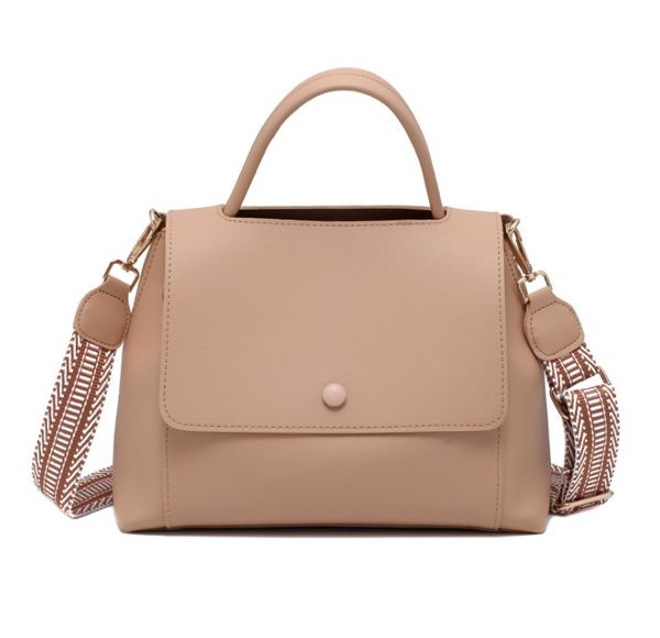 totes women large capacity handbags pu shoulder messenger bag female retro daily totes lady elegant handbags
totes women large capacity handbags pu shoulder messenger bag female retro daily totes lady elegant handbags