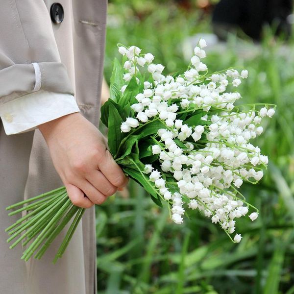 artificial flower lily real touch artificial wind chime orchid for home wedding garden decoration fake flower
artificial flower lily real touch artificial wind chime orchid for home wedding garden decoration fake flower