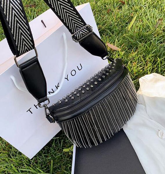 fashion chest bag women european and american design sense shoulder bag rivet tassels diamond pattern saddle bag,street trend mini bag
fashion chest bag women european and american design sense shoulder bag rivet tassels diamond pattern saddle bag,street trend mini bag