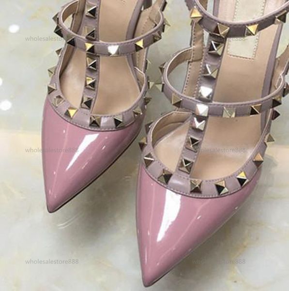 2021 mwomen's slippers women's spring new pointed rivets hollow slim rear air high heel sandals, Black
2021 mwomen's slippers women's spring new pointed rivets hollow slim rear air high heel sandals, Black