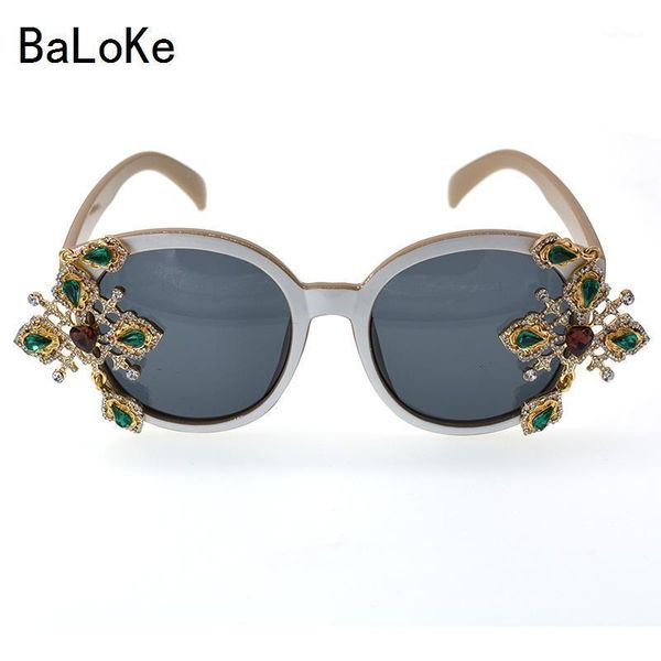 sunglasses fashion flower for women personality summer beach cross sun glasses outdoor accessories1, White;black
sunglasses fashion flower for women personality summer beach cross sun glasses outdoor accessories1, White;black