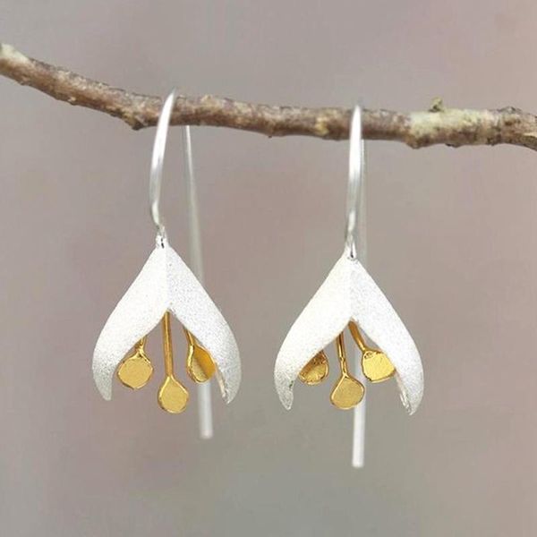 snow flower dangle earring silver color fashion jewelry wedding party drop earrings for women female bijoux
snow flower dangle earring silver color fashion jewelry wedding party drop earrings for women female bijoux