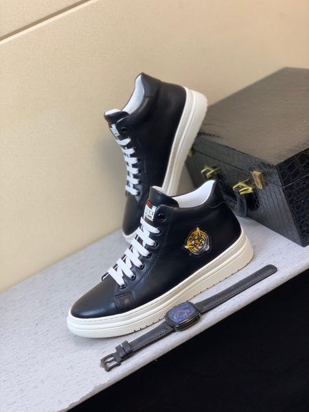 fashion trend designer mens shoes brandleather breathable comfortable outdoor shoes lace-up casual shoes mens women sneakers m2, Black
fashion trend designer mens shoes brandleather breathable comfortable outdoor shoes lace-up casual shoes mens women sneakers m2, Black