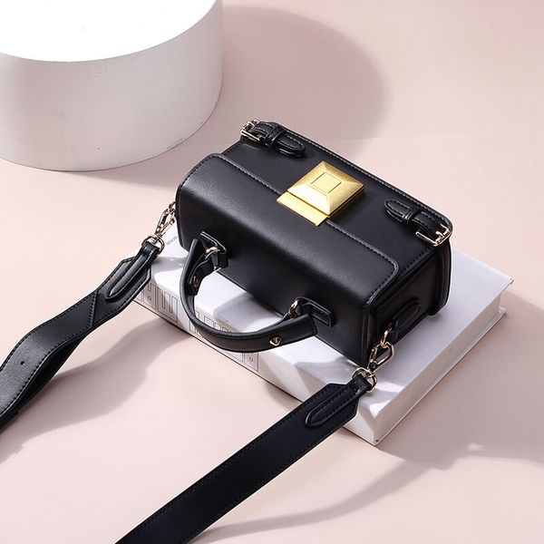 hbp classic ladies real leather handbag purse fashion box bags small square bag single shoulder messenger bag crossbody bag 9p0820
hbp classic ladies real leather handbag purse fashion box bags small square bag single shoulder messenger bag crossbody bag 9p0820