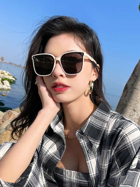 new gm 2020 sunglasses fashion women big face thin sunglasses in red street tr polarized driving glasses men, White;black
new gm 2020 sunglasses fashion women big face thin sunglasses in red street tr polarized driving glasses men, White;black