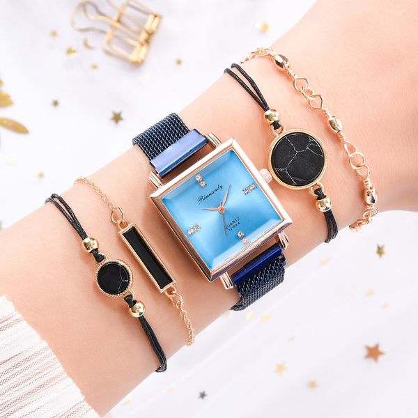 wholesale 30pcs mixed color fashion 28mm x 9mm 35g quartz ladies watch women's children's students watches casual wristwatches ch0, Slivery;brown
wholesale 30pcs mixed color fashion 28mm x 9mm 35g quartz ladies watch women's children's students watches casual wristwatches ch0, Slivery;brown