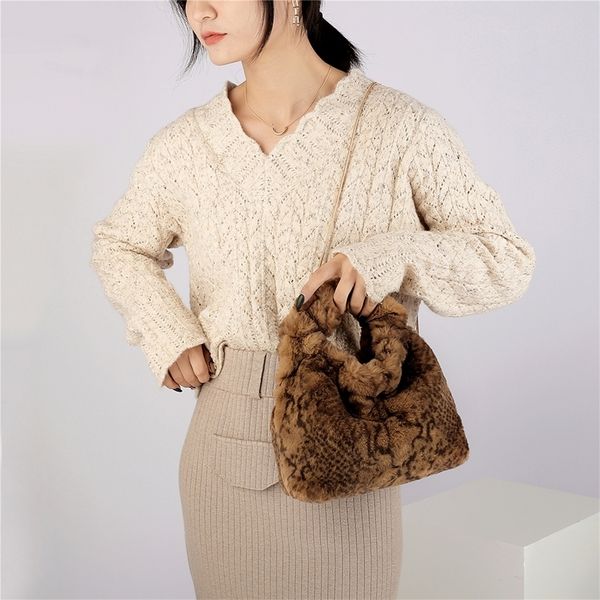 youth ladies simple versatile bag vintage plush crossbody party clutch women snake pattern shoulder handle bag
youth ladies simple versatile bag vintage plush crossbody party clutch women snake pattern shoulder handle bag