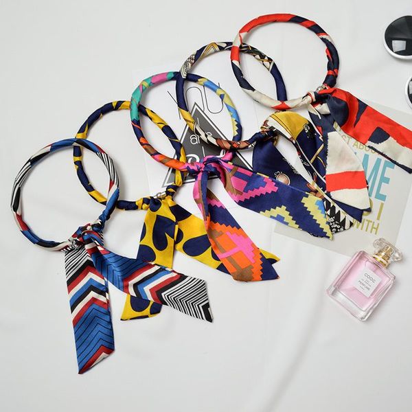 scarves wild magnetic buckle small scarf korean version of the collar occupation work decoration trend magnet female, Blue;gray
scarves wild magnetic buckle small scarf korean version of the collar occupation work decoration trend magnet female, Blue;gray