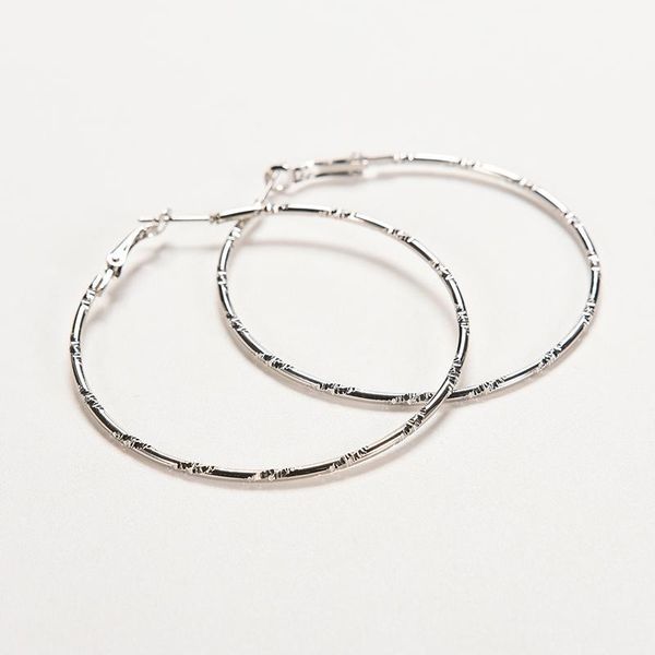 fashon 1 pair new women large simple circle hoop earrings personality big circle earrings color gifts for lady, Golden;silver
fashon 1 pair new women large simple circle hoop earrings personality big circle earrings color gifts for lady, Golden;silver