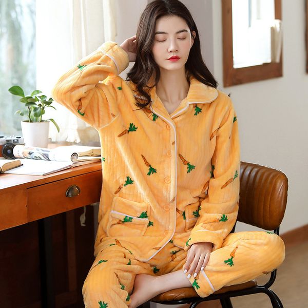 2020 autumn winter warm flannel women pajamas sets thick coral velvet long sleeve cartoon sleepwear flannel pyjamas set for girl y200708, Black;red
2020 autumn winter warm flannel women pajamas sets thick coral velvet long sleeve cartoon sleepwear flannel pyjamas set for girl y200708, Black;red
