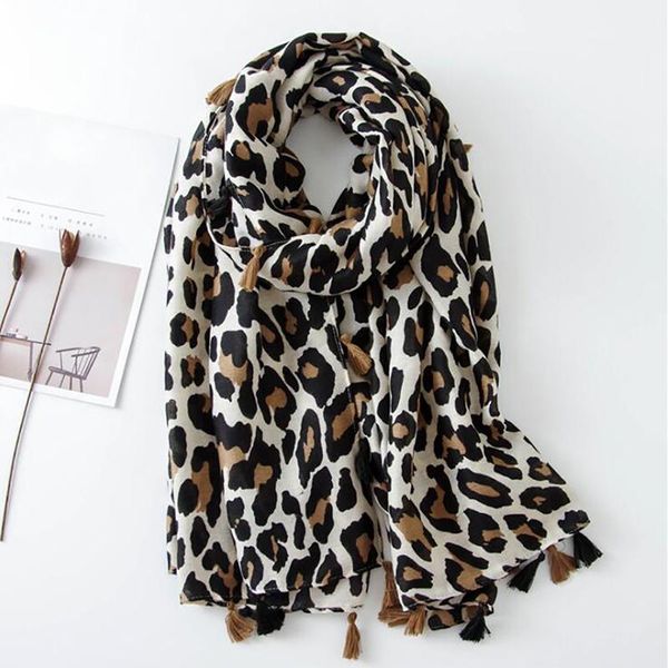 scarves 2021 brand design leopard print dot cystic viscose shawl scarf printing neckerchief autumn winter muslim hija, Blue;gray
scarves 2021 brand design leopard print dot cystic viscose shawl scarf printing neckerchief autumn winter muslim hija, Blue;gray