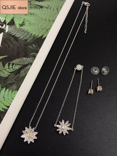 qsjie swa new love charm blooming elegant flower lady necklace charming fashion jewelry, Silver
qsjie swa new love charm blooming elegant flower lady necklace charming fashion jewelry, Silver