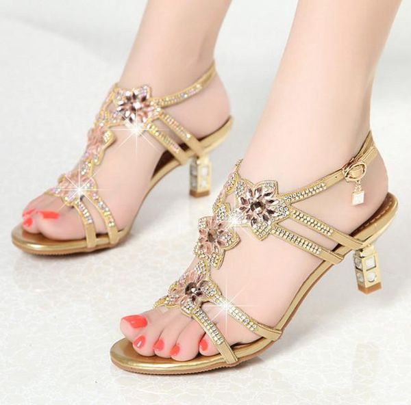 sandals 2021 fashion rhinestone women basic buckle ankle strap big size 34-40 women's summer shoes d0007, Black
sandals 2021 fashion rhinestone women basic buckle ankle strap big size 34-40 women's summer shoes d0007, Black