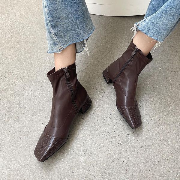 dxfan crocodile pattern ankle boots for women vintage square toe med heel boots women patchwork winter shoes1, Black
dxfan crocodile pattern ankle boots for women vintage square toe med heel boots women patchwork winter shoes1, Black