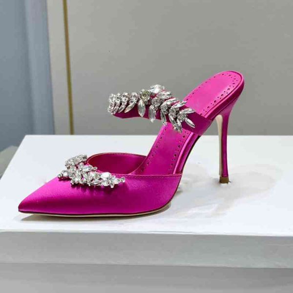beautiful designer ladies sandals pointed high-heeled slippers 9cm stiletto shoes crystal diamond buckle banquet professional summer fashion, Black
beautiful designer ladies sandals pointed high-heeled slippers 9cm stiletto shoes crystal diamond buckle banquet professional summer fashion, Black