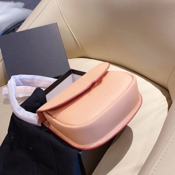 2021 classic envelope with one shoulder and large capacity
2021 classic envelope with one shoulder and large capacity