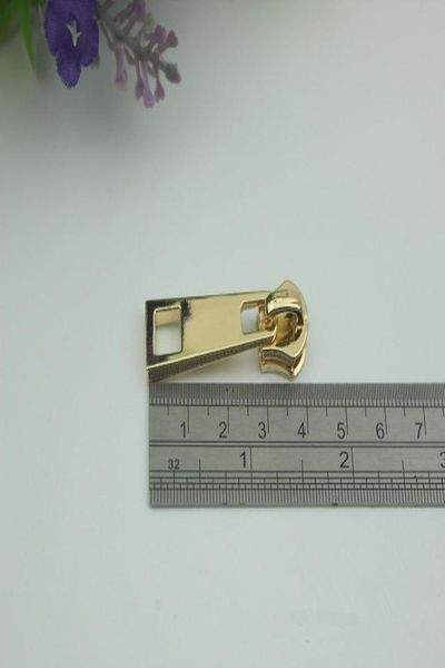 5 шт. 5 металлическая застежка на молнии слайдер съемник diy zip repair kit kit
5 шт. 5 металлическая застежка на молнии слайдер съемник diy zip repair kit kit