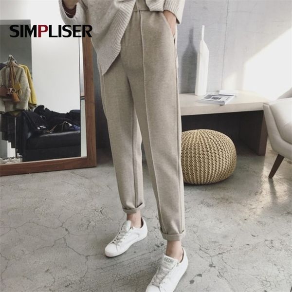 woolen harem pants women thickened warm winter trousers plus size 5xl vintage nylon mom pants black beige khaki pantalon femme 201111, Black;white
woolen harem pants women thickened warm winter trousers plus size 5xl vintage nylon mom pants black beige khaki pantalon femme 201111, Black;white