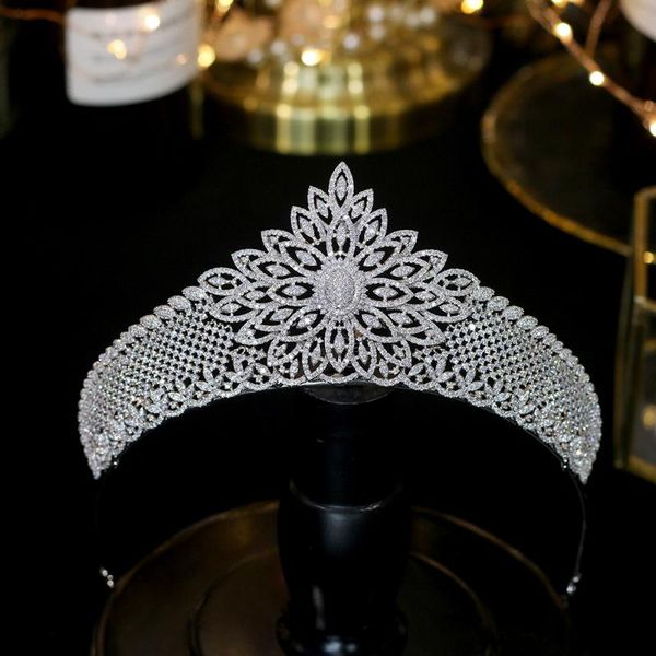 asnora european wedding elegant cubic zircon wedding headdress flowers bridal accessories hair accessories gifts, Golden;silver
asnora european wedding elegant cubic zircon wedding headdress flowers bridal accessories hair accessories gifts, Golden;silver