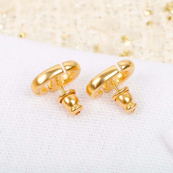 2022 charm dangle stud earring in 18k gold plated hollow design for women wedding jewelry gift have stamp ps7084, Golden
2022 charm dangle stud earring in 18k gold plated hollow design for women wedding jewelry gift have stamp ps7084, Golden