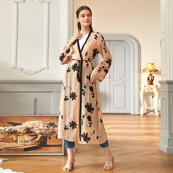 plus size long shirt women kimono mujer 2020 abaya dubai floral embroidery chiffon mesh cardigan blouse clothing roupas feminina1, White
plus size long shirt women kimono mujer 2020 abaya dubai floral embroidery chiffon mesh cardigan blouse clothing roupas feminina1, White