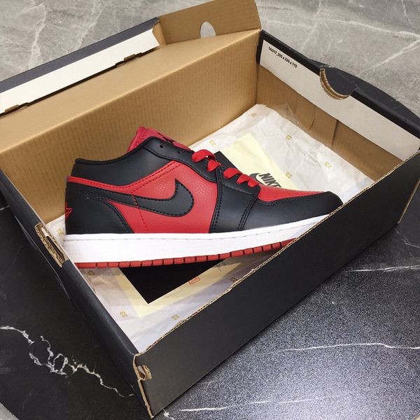 designer womens casual shoes luxury red black color matching jagged bottom mesh round head sneakers with box size 36-45
designer womens casual shoes luxury red black color matching jagged bottom mesh round head sneakers with box size 36-45