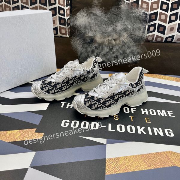 2022 new paris men casual sock shoes fashion women sneakers black white red knitting outdoor platform designer walking trainers size35-44
2022 new paris men casual sock shoes fashion women sneakers black white red knitting outdoor platform designer walking trainers size35-44