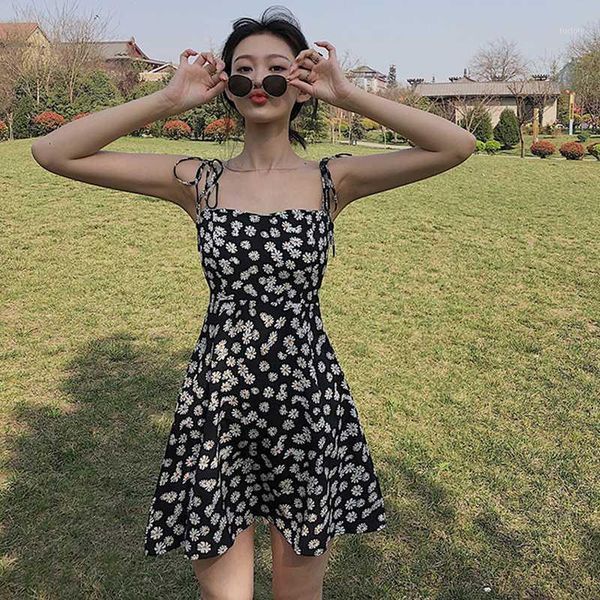 2020 summer vintage floral print ruffle dress women korean dress streetwear fit and flare1, Black;gray
2020 summer vintage floral print ruffle dress women korean dress streetwear fit and flare1, Black;gray