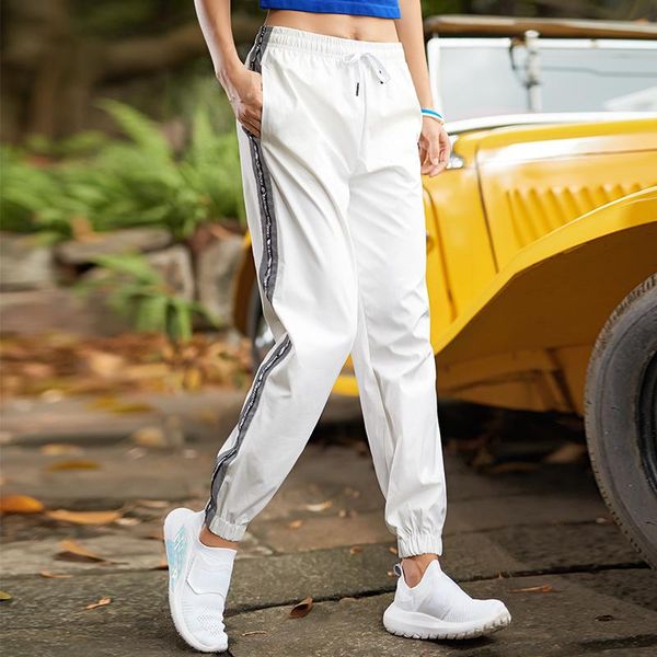 sports wear running outsidewear fitness baggy trousers for gym yoga activewear summer pants loose women fashion, White;red
sports wear running outsidewear fitness baggy trousers for gym yoga activewear summer pants loose women fashion, White;red
