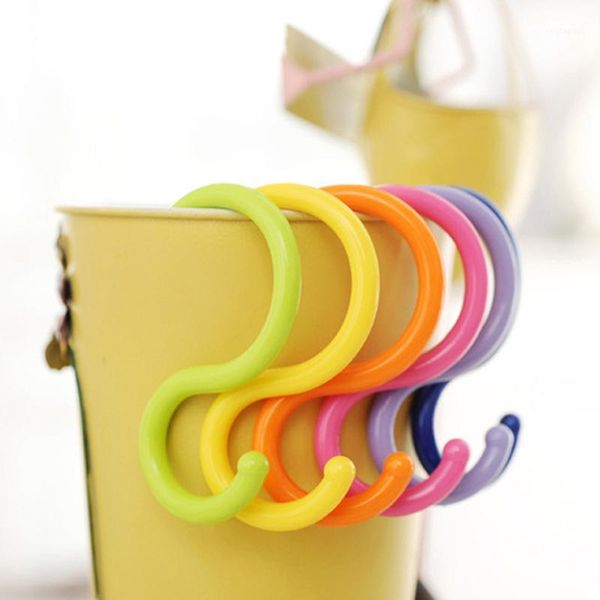 s-shaped hooks plastic kitchen railing clasp multi-purpose holder hooks for hanging clothes handbag hook 6pcs/lot1
s-shaped hooks plastic kitchen railing clasp multi-purpose holder hooks for hanging clothes handbag hook 6pcs/lot1