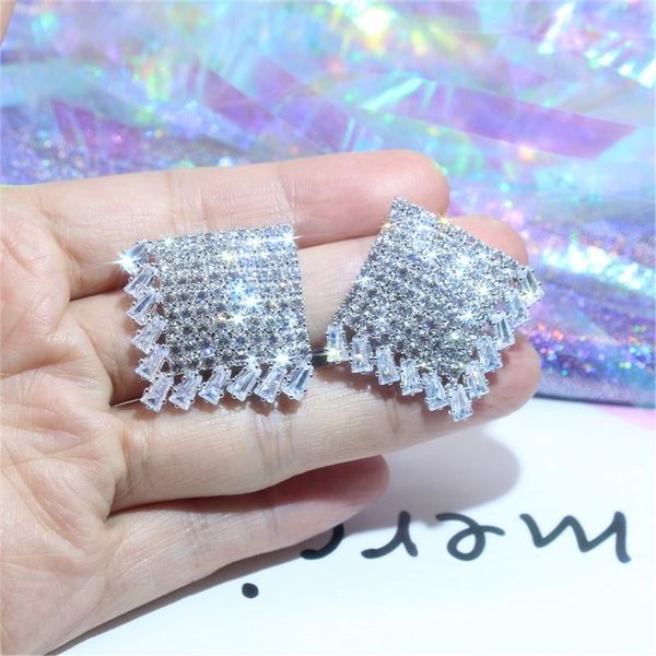 korean new design fashion jewelry high-end shiny crystal simple square earrings bar party party earrings for women, Golden;silver
korean new design fashion jewelry high-end shiny crystal simple square earrings bar party party earrings for women, Golden;silver