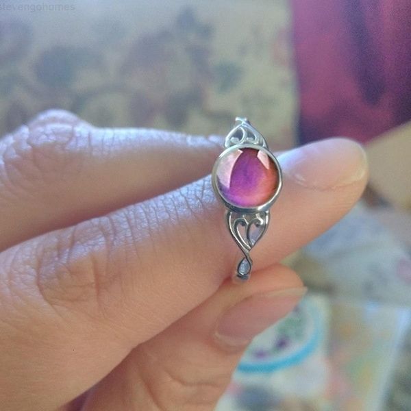 stone rings temperature round simulated color moon changing mood ring for women fashion jewelry will and sandy new, Golden;silver
stone rings temperature round simulated color moon changing mood ring for women fashion jewelry will and sandy new, Golden;silver