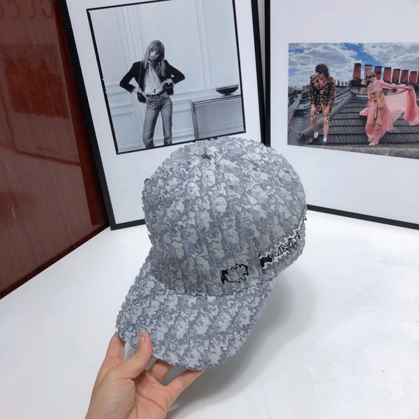 luxury designer baseball cap casquete classic production details exquisite fashion summer travel essential sunscreen hat 4 colors is very ni, Blue;gray
luxury designer baseball cap casquete classic production details exquisite fashion summer travel essential sunscreen hat 4 colors is very ni, Blue;gray
