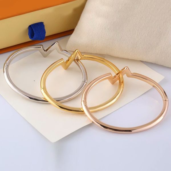 2021 europe america fashion style lady women titanium steel engraved v initials volt bangle bracelet 3 color q05001, Black
2021 europe america fashion style lady women titanium steel engraved v initials volt bangle bracelet 3 color q05001, Black