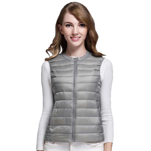 2020 new women 90% white duck down vest women's ultra light duck down vest jacket autumn winter round collar sleeveless coat, Black;white
2020 new women 90% white duck down vest women's ultra light duck down vest jacket autumn winter round collar sleeveless coat, Black;white