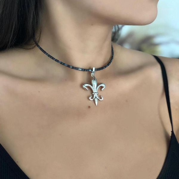 gulce dereli, lily symbol, charm necklace, choker necklace, hematite gift box, gold/silver plated1, Golden;silver
gulce dereli, lily symbol, charm necklace, choker necklace, hematite gift box, gold/silver plated1, Golden;silver