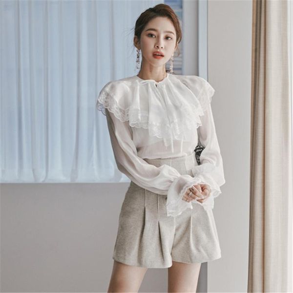 2020 new korean style women white chiffon fashion solid color long sleeve patchwork lace shirt
2020 new korean style women white chiffon fashion solid color long sleeve patchwork lace shirt