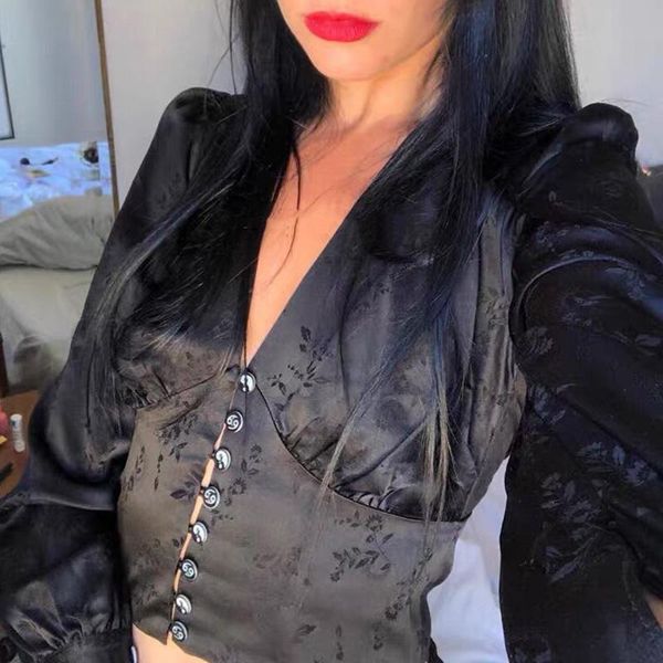 100% silk women shirt satin jacquard v-neck single-breasted elegant lady blouse short, White
100% silk women shirt satin jacquard v-neck single-breasted elegant lady blouse short, White