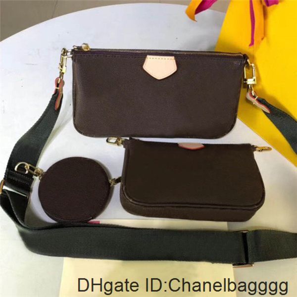 high global classic luxury printing 3 in 1 set leather female shoulder bag handbag 68118 size 24cm 13cm 4.5cm
high global classic luxury printing 3 in 1 set leather female shoulder bag handbag 68118 size 24cm 13cm 4.5cm