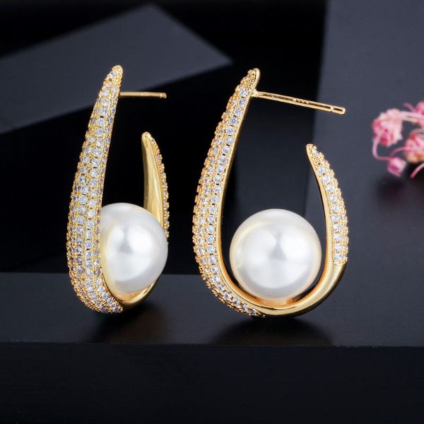 luxury imitated pearl charm earrings designer 925 sterling silver post aaa cubic zirconia 18k gold silver copper green rose earring for wome, Golden
luxury imitated pearl charm earrings designer 925 sterling silver post aaa cubic zirconia 18k gold silver copper green rose earring for wome, Golden