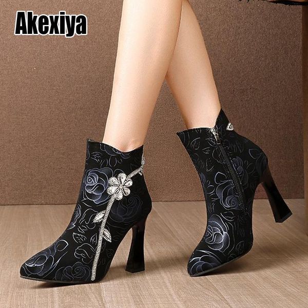 boots 2021 high heels big size 40 women shoes woman fashion slip on pointed toe ankle female w141, Black
boots 2021 high heels big size 40 women shoes woman fashion slip on pointed toe ankle female w141, Black