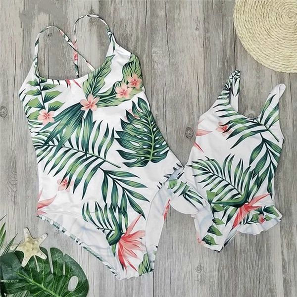 family matching swimwear mother daughter women's kids girl floral green leaves print one piece bikini swimsuit bathing suit, White;black
family matching swimwear mother daughter women's kids girl floral green leaves print one piece bikini swimsuit bathing suit, White;black