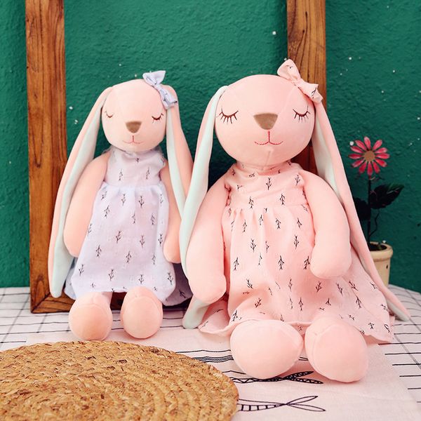 Factory direct network red dress An'an rabbit doll plush toy ear rabbit play even girl birthday gift
Factory direct network red dress An'an rabbit doll plush toy ear rabbit play even girl birthday gift