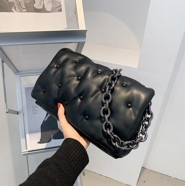 cross body women's shoulder bags 2021 denim quality thick metal chain purses and handbag women clutch ladies hobo bag
cross body women's shoulder bags 2021 denim quality thick metal chain purses and handbag women clutch ladies hobo bag