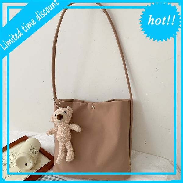 autumn versatile women's 2020 new fashion bear canvas shoulder bag net red tote
autumn versatile women's 2020 new fashion bear canvas shoulder bag net red tote
