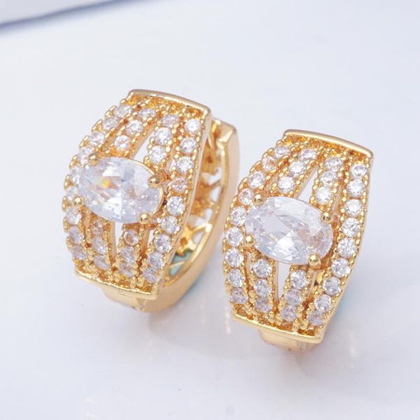 hoop & huggie oval cz crystal gold filled round small earrings for women fashion 2021, Golden;silver
hoop & huggie oval cz crystal gold filled round small earrings for women fashion 2021, Golden;silver