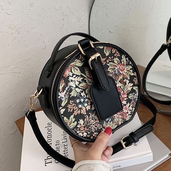 pure color round small pu leather shoulder crossbody bags fashion circular pattern shoulder handbags 2020 new handbags and purse c1223
pure color round small pu leather shoulder crossbody bags fashion circular pattern shoulder handbags 2020 new handbags and purse c1223