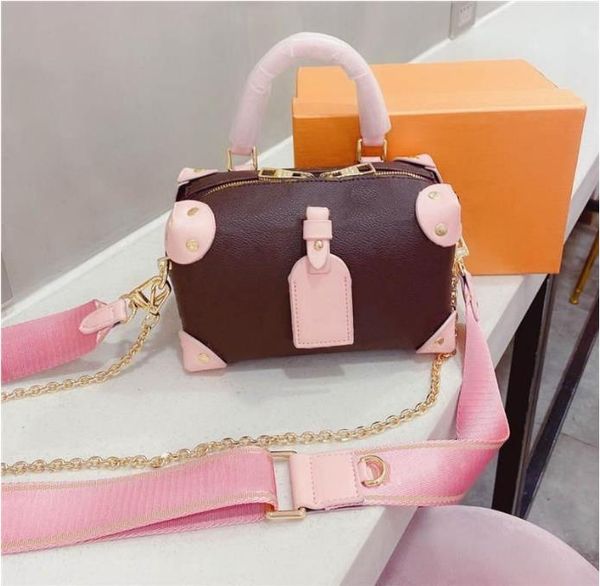 new autumn petite malle souple handbag purse pu leather three in one shoulder bags classic brown flower crossbody bag
new autumn petite malle souple handbag purse pu leather three in one shoulder bags classic brown flower crossbody bag