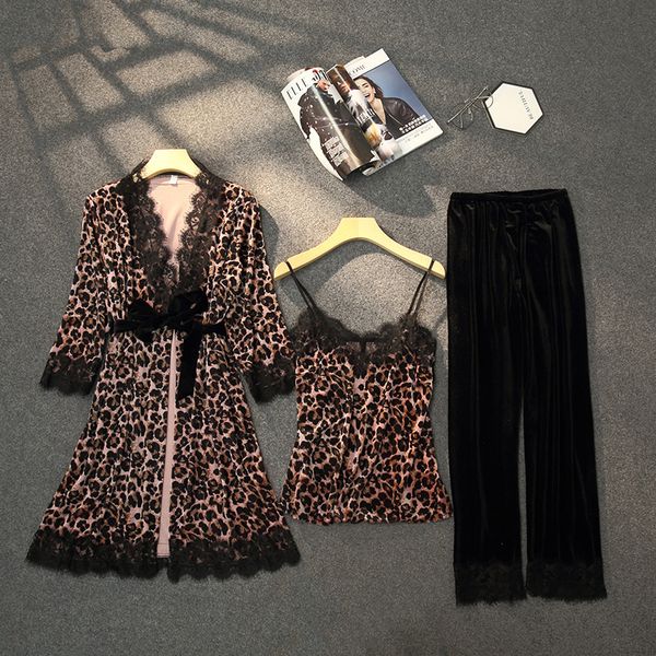 2021 new women's spring summer golden velvet pajamas sets leopard print with lace sleepwear female v neck slim nightwear ladies qisu, Black;red
2021 new women's spring summer golden velvet pajamas sets leopard print with lace sleepwear female v neck slim nightwear ladies qisu, Black;red